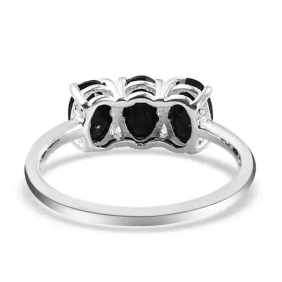 Thai Black Spinel 3 Stone Ring in Sterling Silver 1.65 ctw - Picture 5 of 5